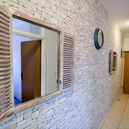 Apartmani Luna Vir Exterior foto